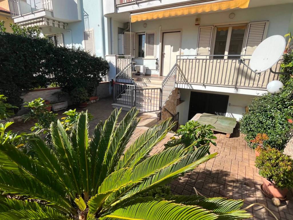 Appartamento a Fondi in Via Spinete Seconda Traversa 1 Sinistra, 26 - Foto 2