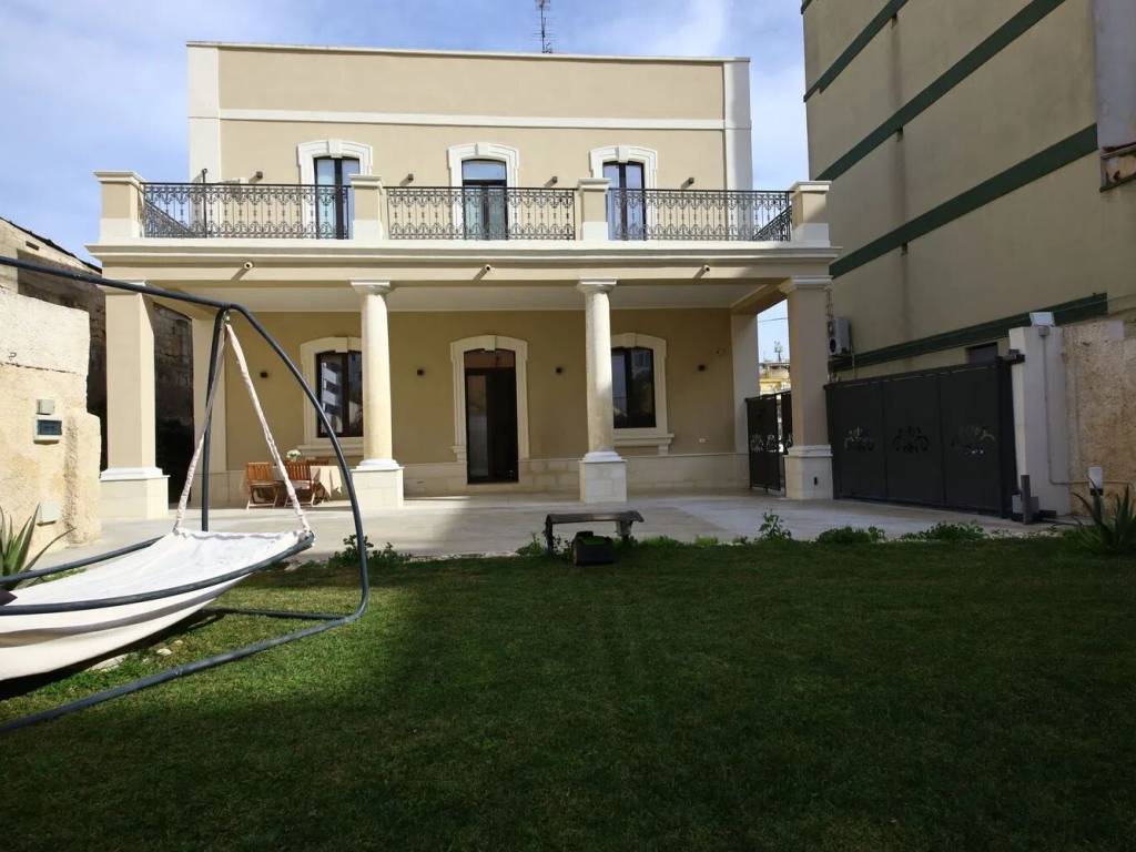 Villa a Brindisi in Via Tor Pisana - Foto 2