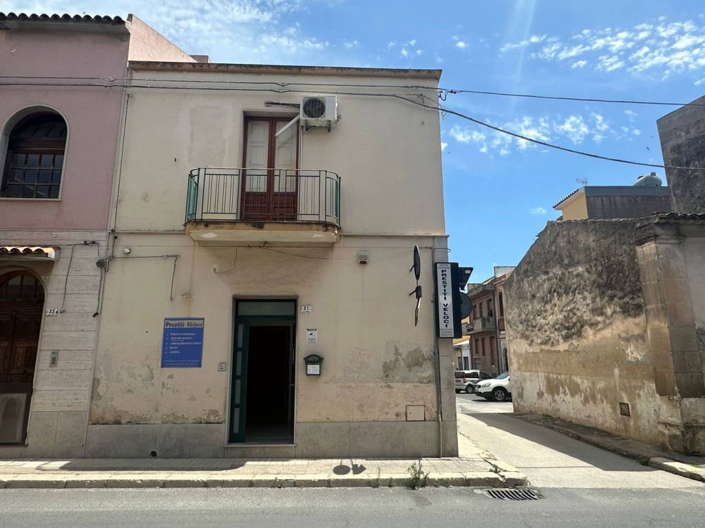 Casa indipendente a Avola in via dante , 31 - Foto 2