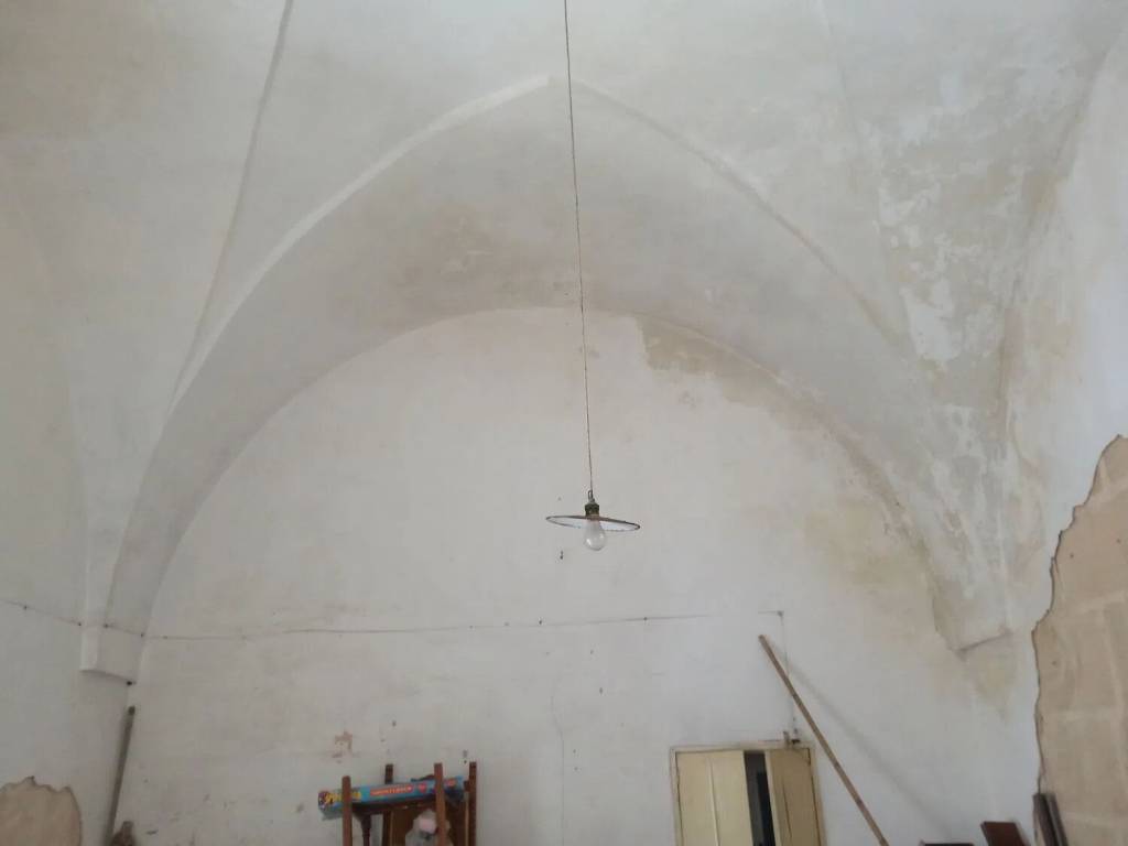 Casa indipendente a Scorrano in Via Maria D'Ungheria - Foto 4