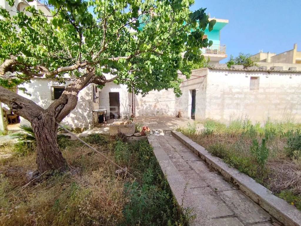 Villa a Supersano in Via V. Alfieri - Foto 4