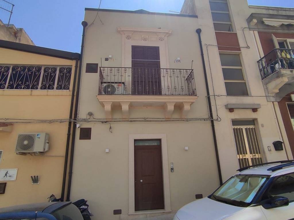 Casa indipendente a Ispica in Via Fratelli Cairoli - Foto 2
