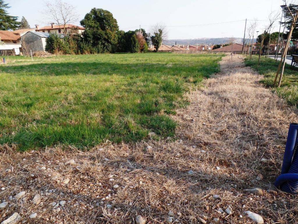 Terreno a Gradisca d'isonzo in Via Galileo Galilei - Foto 3