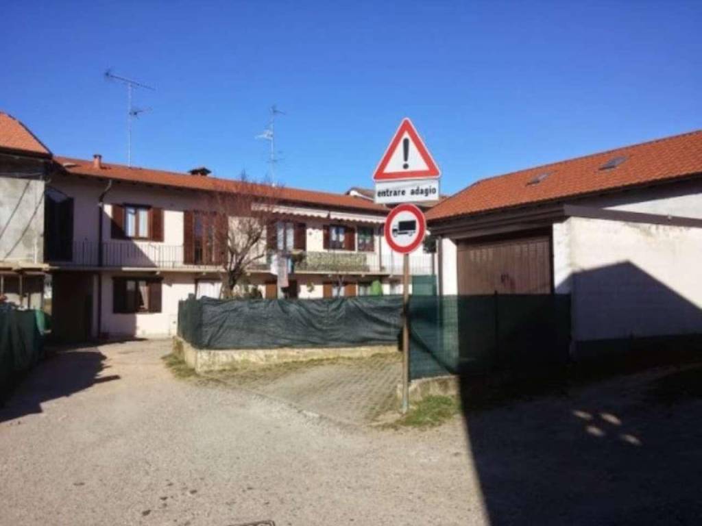 Casa indipendente a Carnago in via Borghetto - Foto 2