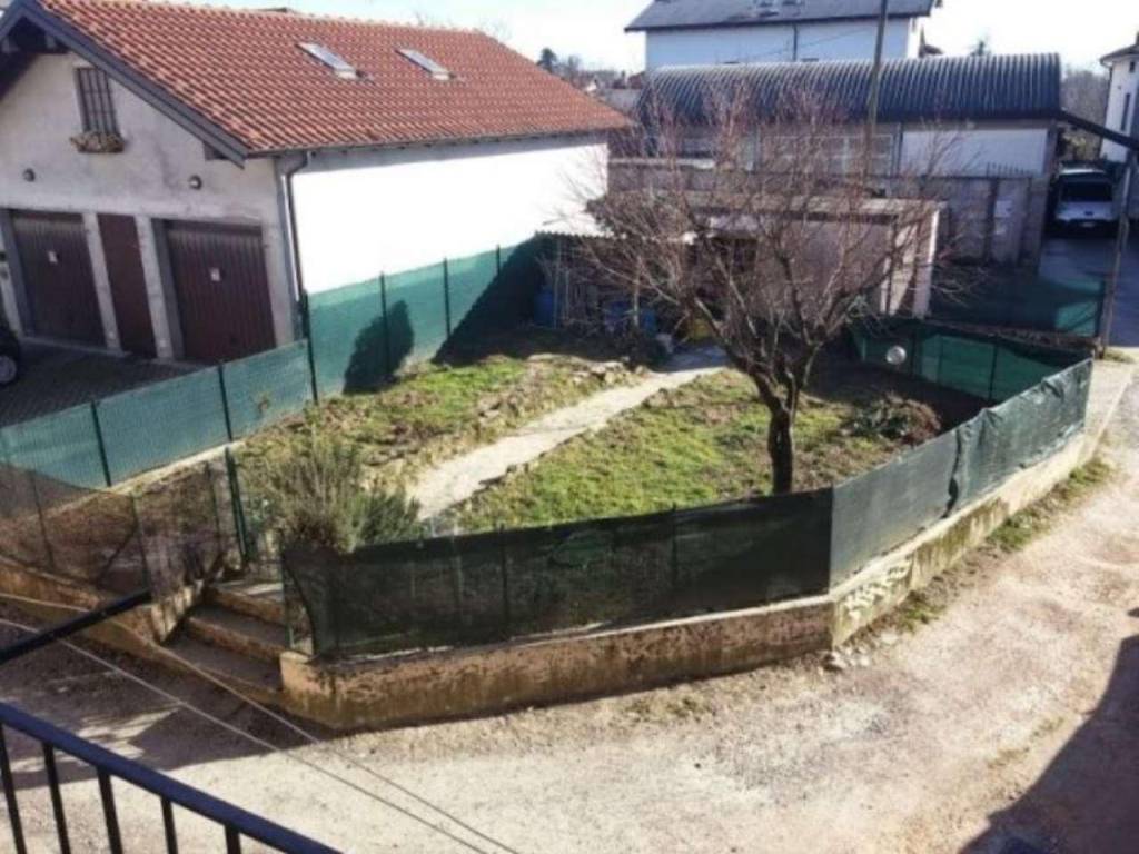Casa indipendente a Carnago in via Borghetto - Foto 3