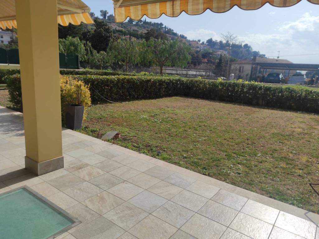 Appartamento a Bordighera in Via Louis Pasteur, 185 - Foto 2