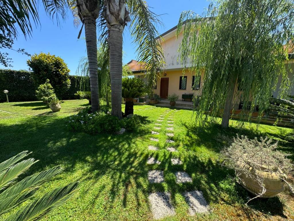 Villa a San felice circeo in Via dei Caprioli - Foto 2