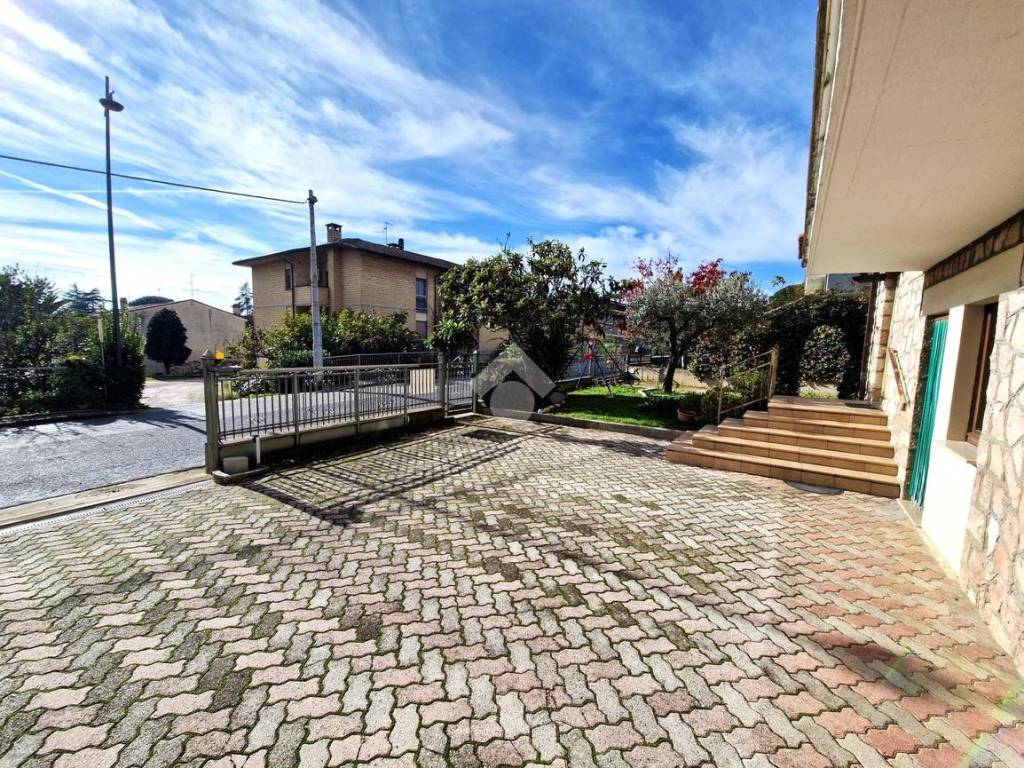 Appartamento a Castel ritaldi in Via Martiri della Resistenza, 31 - Foto 4