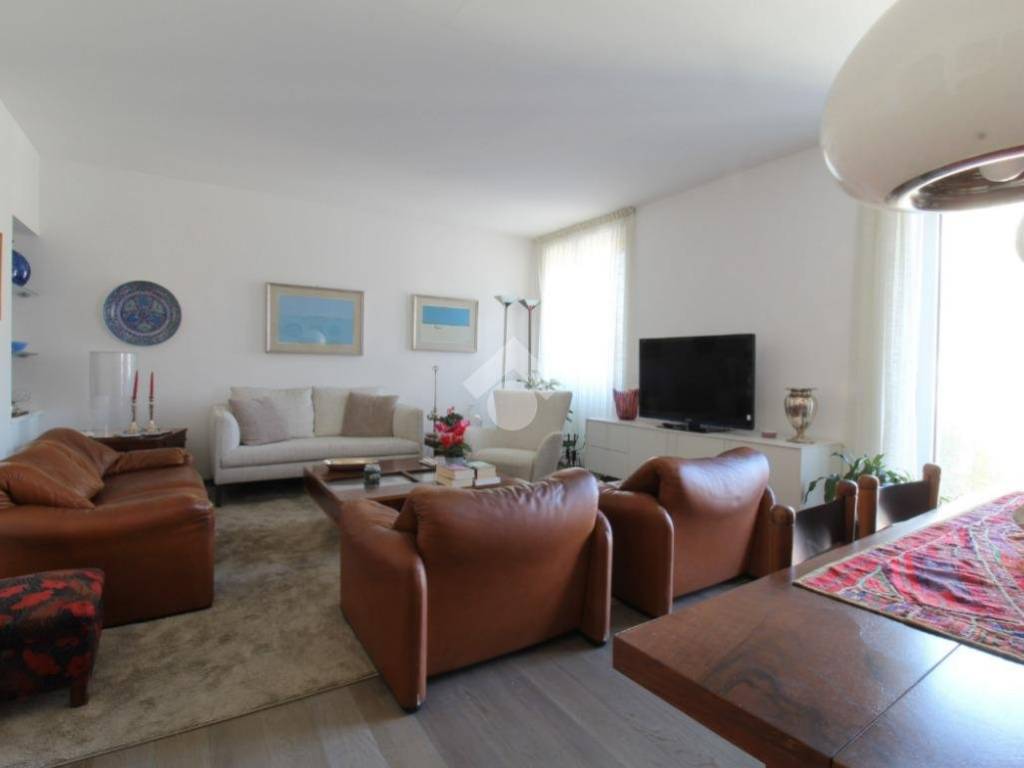 Appartamento a Lecco in Via caprera, 17 - Foto 2