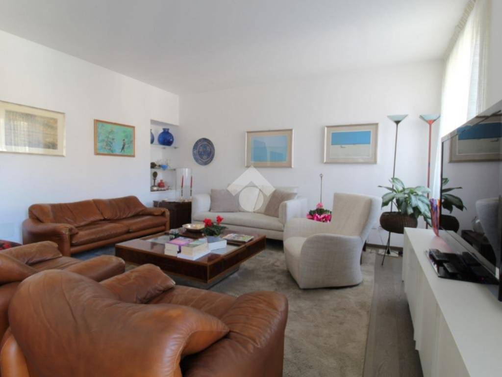 Appartamento a Lecco in Via caprera, 17 - Foto 4