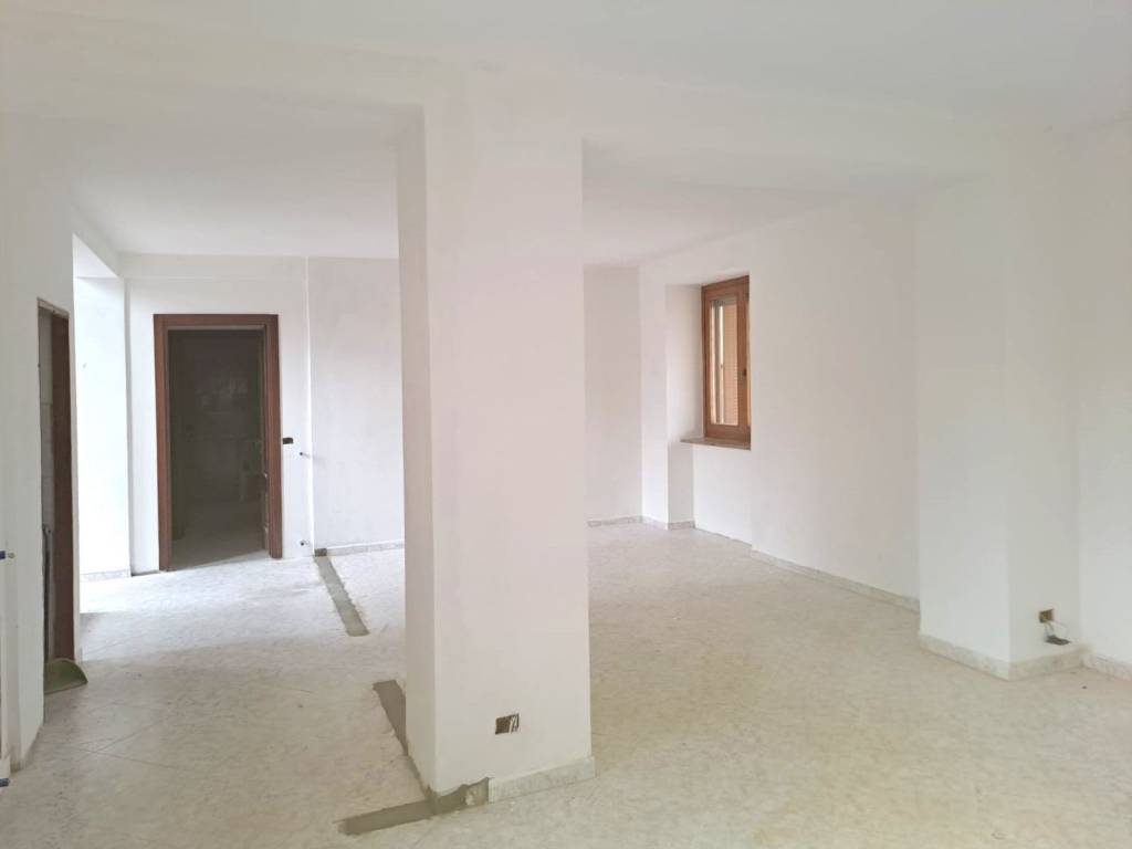 Villa a Castelletto sopra ticino in Via Baraggia - Foto 4
