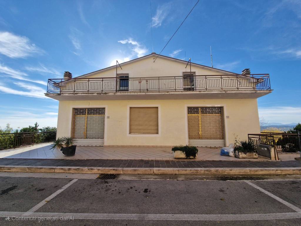 Palazzo / stabile a Tortoreto in SP5a - Foto 2