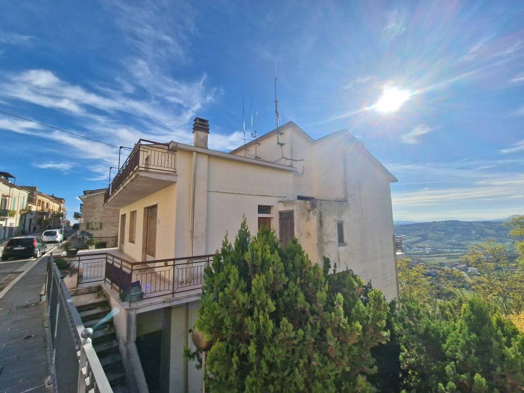 Palazzo / stabile a Tortoreto in SP5a - Foto 3