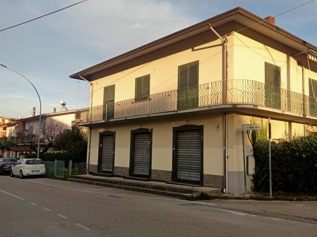 Villa a San giorgio del sannio in Via degli Ulivi - Foto 5