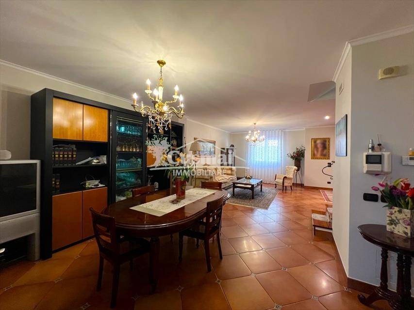 Casa indipendente a Andria in Via dei Gracchi - Foto 4
