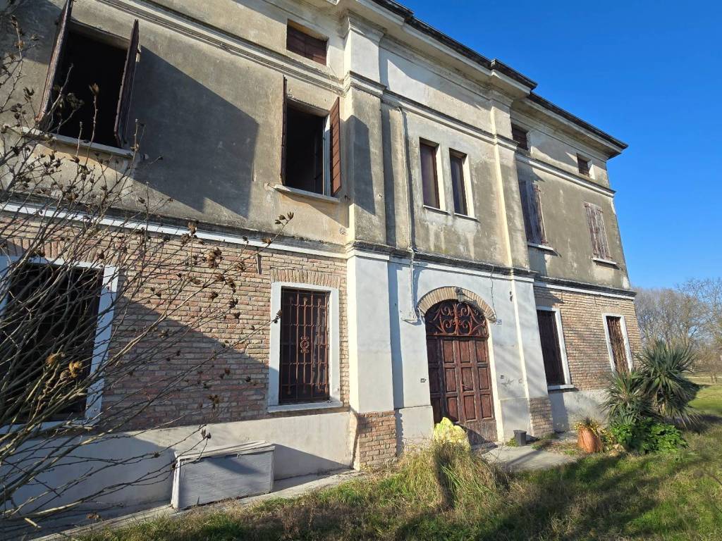 Rustico / casale a Goito in Strada Statale Goitese, 299 - Foto 3