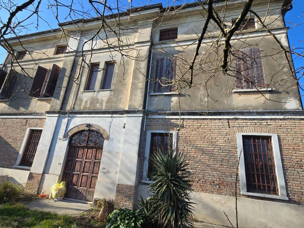 Rustico / casale a Goito in Strada Statale Goitese, 299 - Foto 5