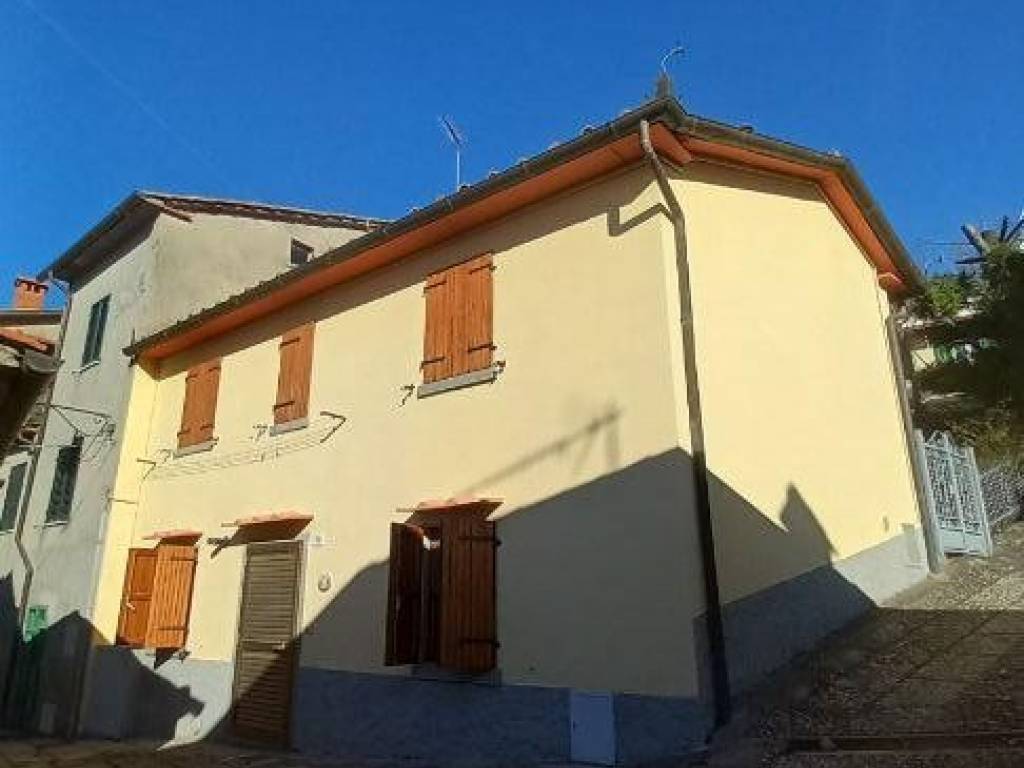 Casa indipendente a Poppi in Via di Camaldoli - Foto 2