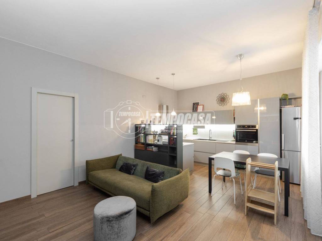 Appartamento a Cassago brianza in Via Piave 9/F - Foto 4