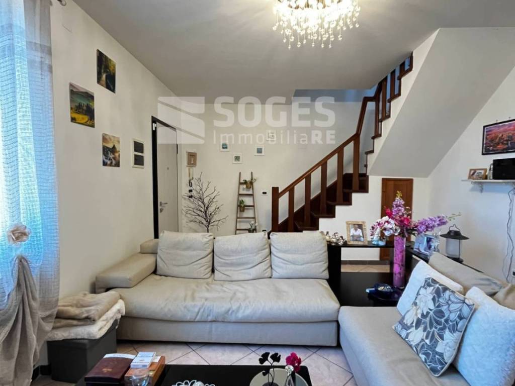 Casa indipendente a Montevarchi in via leona - Foto 4