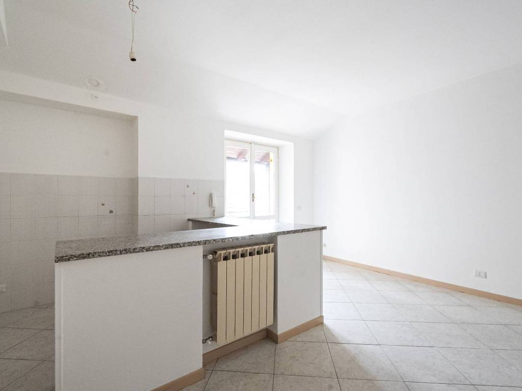 Appartamento a Oggiono in Via Longoni - Foto 2