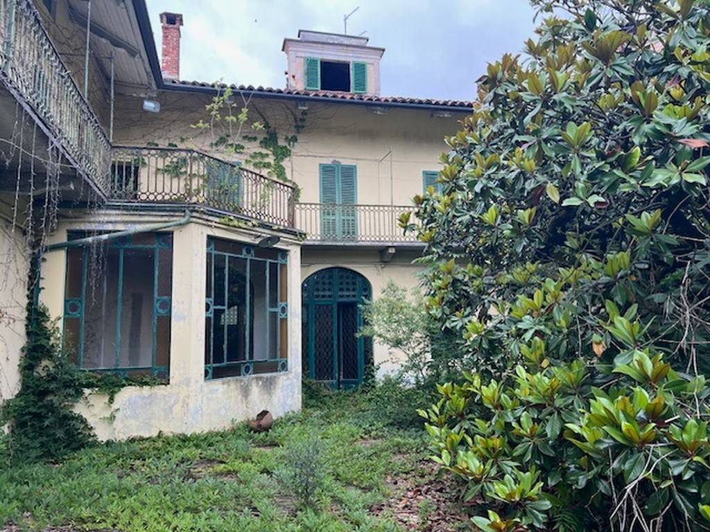 Palazzo / stabile a Biella in Via Santuario di Oropa, 104 - Foto 3