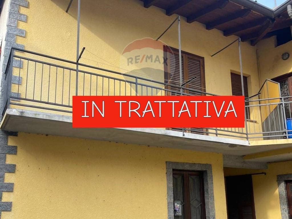 Appartamento a Somma lombardo in Via Costa, 24 - Foto 1