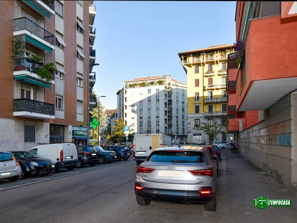 Appartamento a Milano in Via Fratelli Lumière, 4 - Foto 2