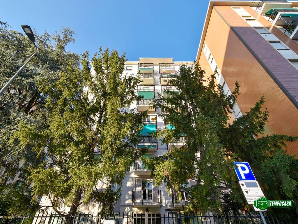 Appartamento a Milano in Via Fratelli Lumière, 4 - Foto 4