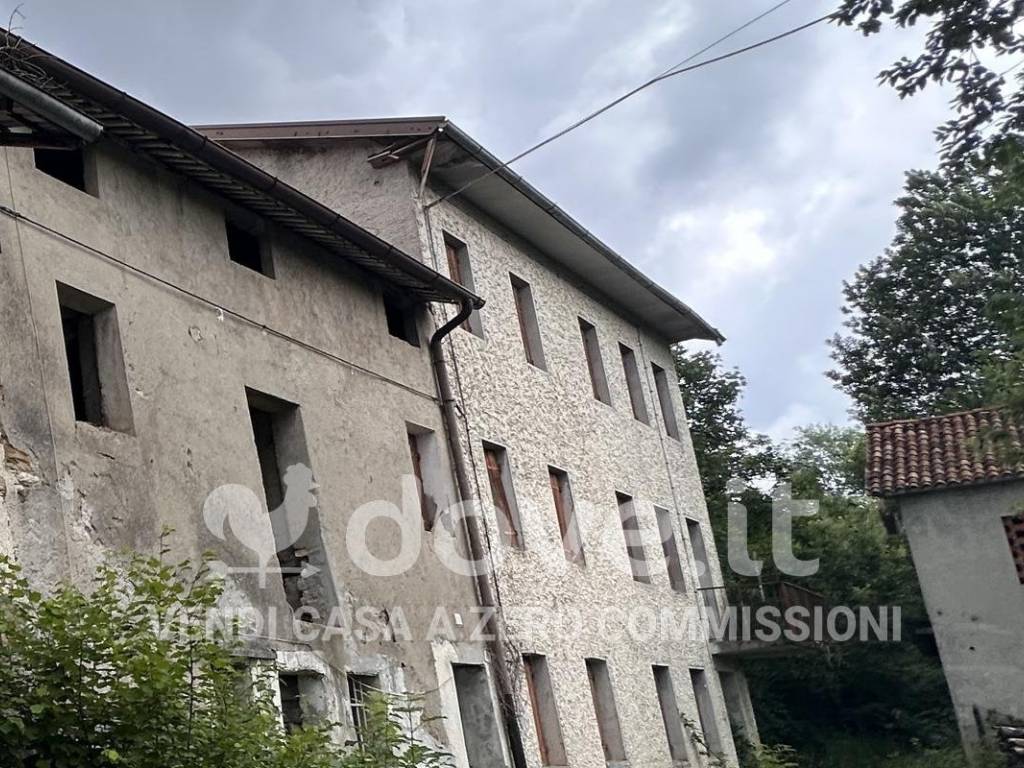Rustico / casale a Belluno in via Col del Vin, 78 - Foto 2