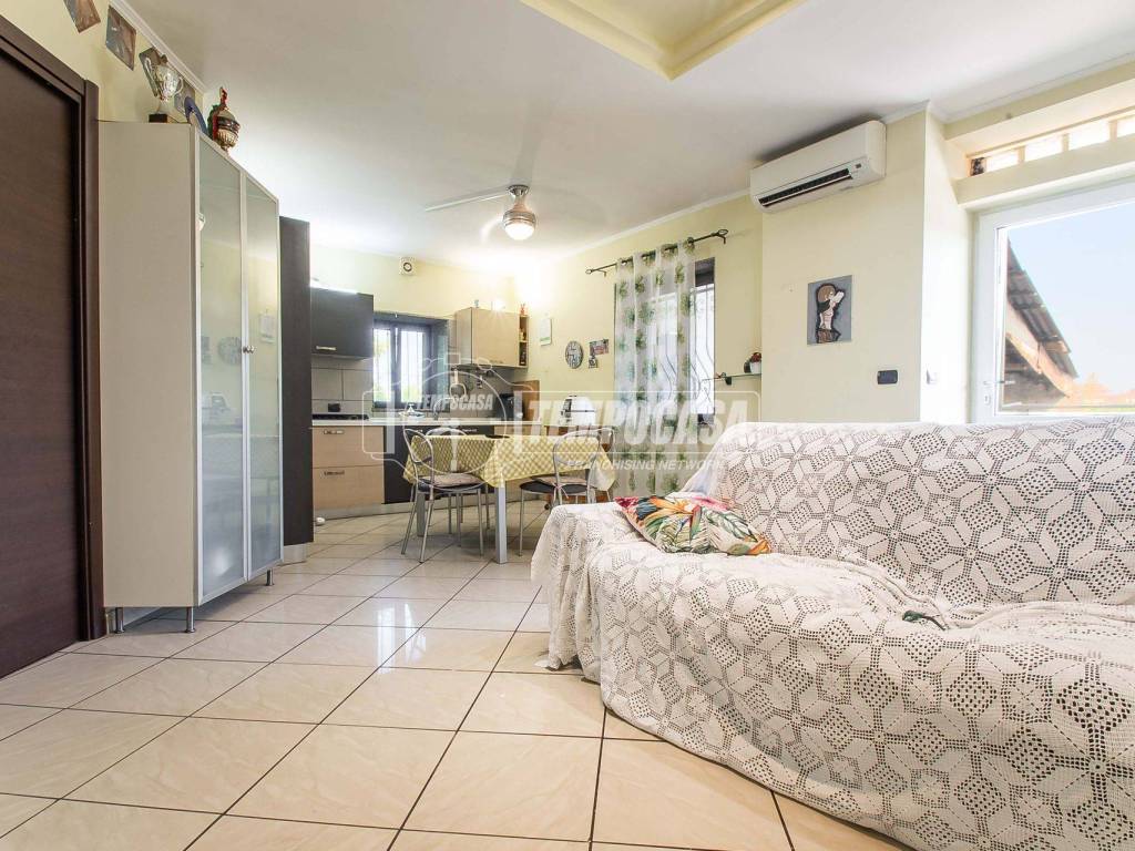 Appartamento a Solbiate olona in Via Don Giovanni Calvi 15 - Foto 5