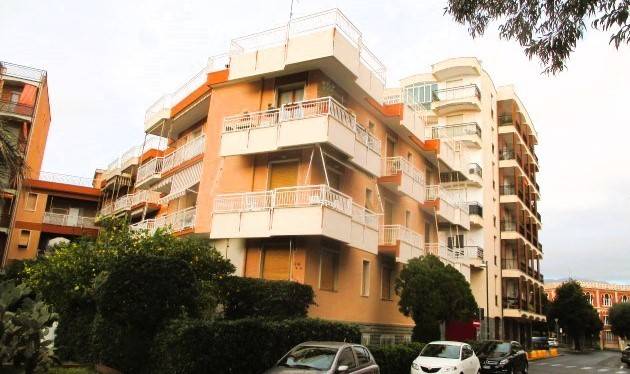 Appartamento a Albenga in Via Antonio Pacinotti - Foto 2