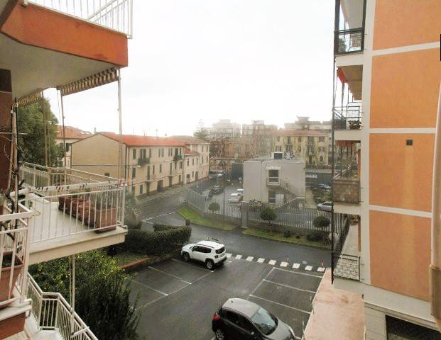 Appartamento a Albenga in Via Antonio Pacinotti - Foto 4