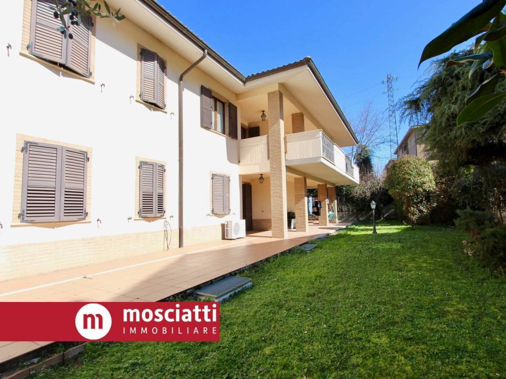 Appartamento a Matelica in Via Fratelli Sciamanna, 5 - Foto 2