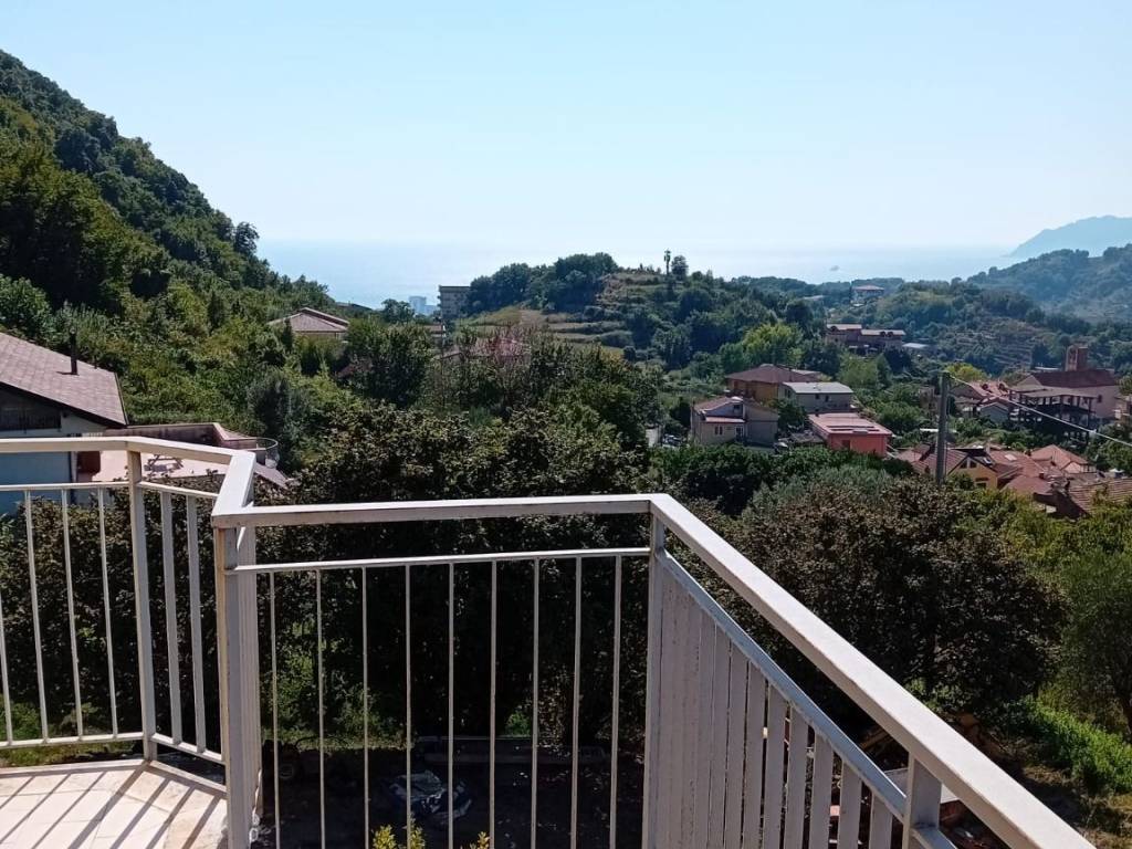 Appartamento a Salerno in Via Giosuè di Giacomo - Foto 3