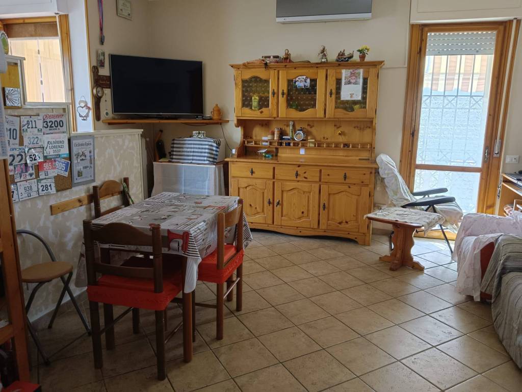 Appartamento a Follonica in Viale 2 Giugno, 51 - Foto 4