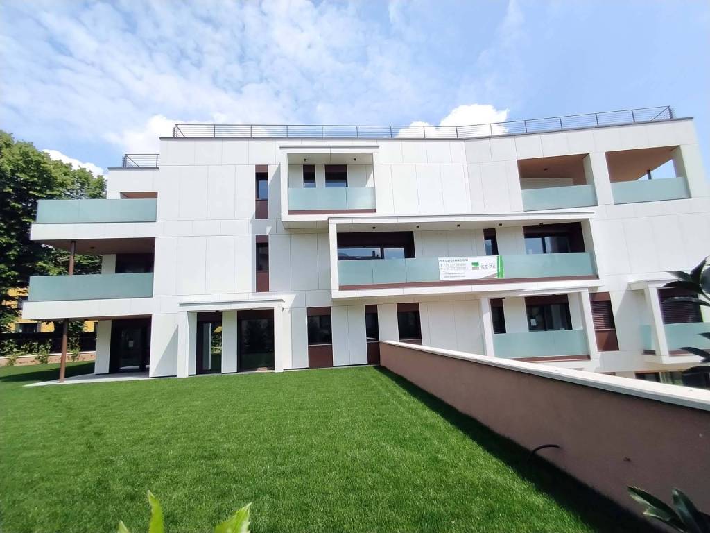 Attico / mansarda a Lecco in Via Don Giuseppe Pozzi - Foto 4