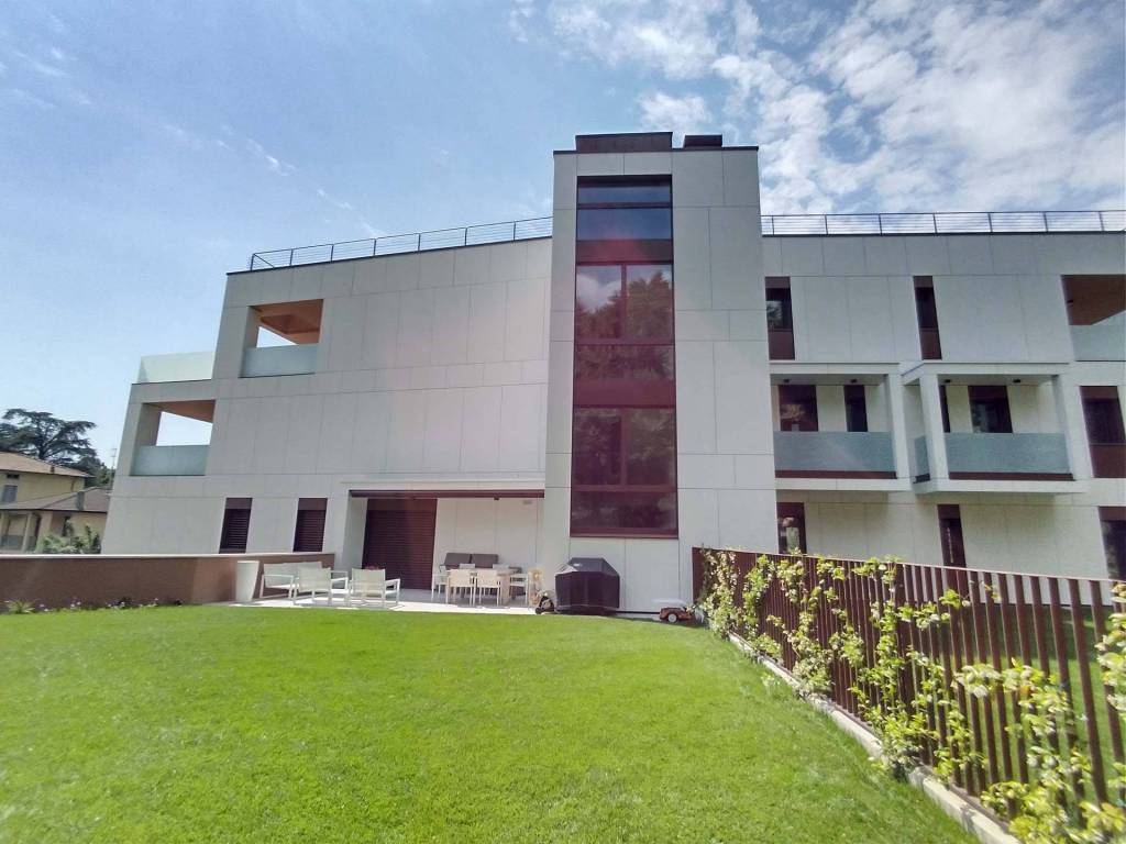 Attico / mansarda a Lecco in Via Don Giuseppe Pozzi - Foto 5