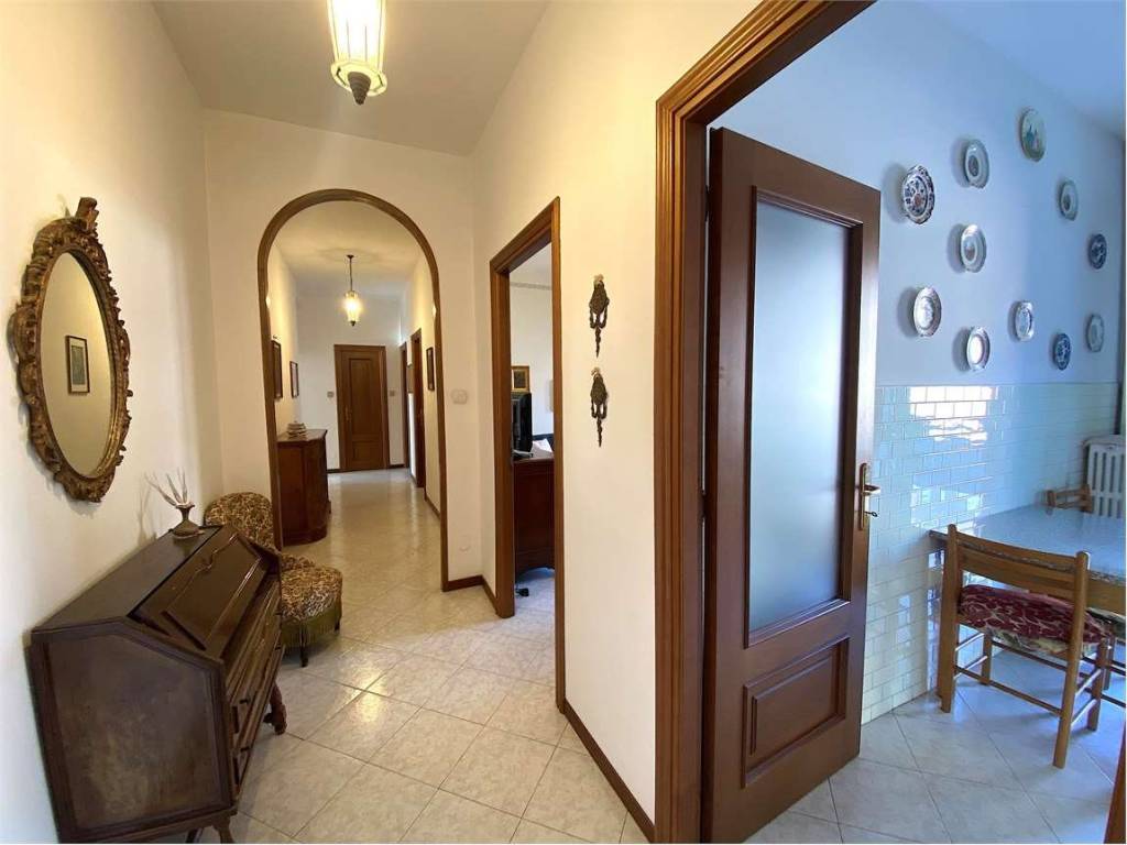 Appartamento a Novara in Via Monte San Michele, 8 - Foto 2