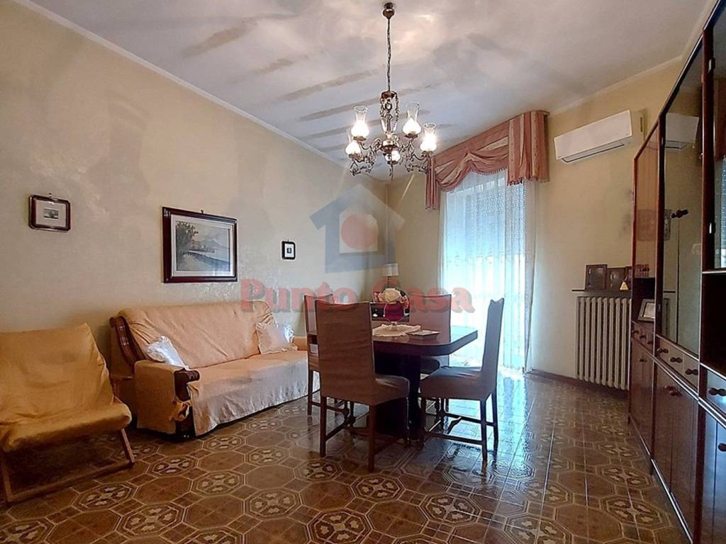 Casa indipendente a Andria in Viale Puglia, 112 - Foto 2