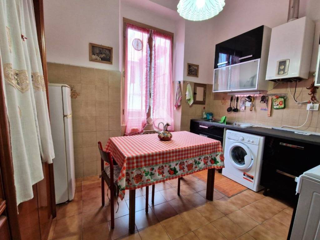 Appartamento a La spezia in Via Cesare Bertagnini, 4 - Foto 5