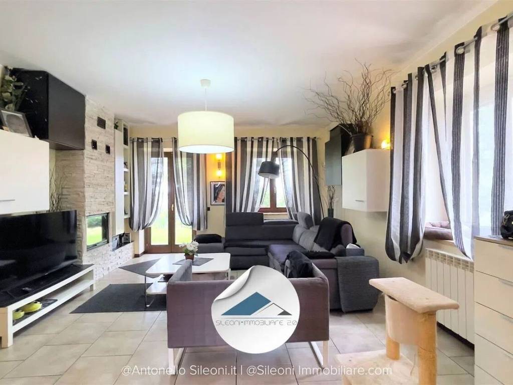 Villa a Treia in Contrada Piangiano, 22 - Foto 2