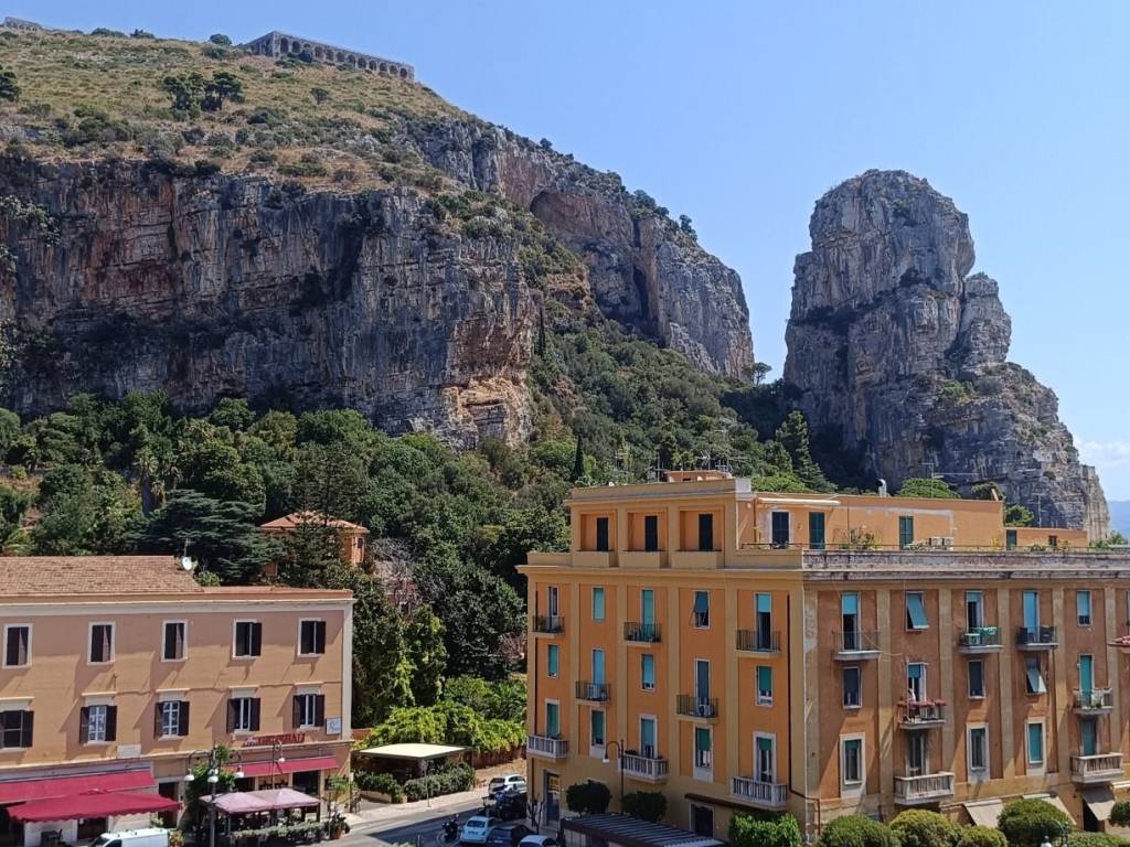 Appartamento a Terracina in Piazza della Repubblica - Foto 3