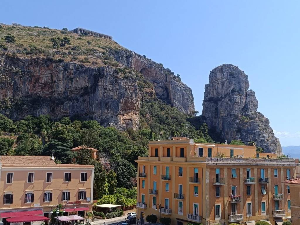 Appartamento a Terracina in Piazza della Repubblica - Foto 5