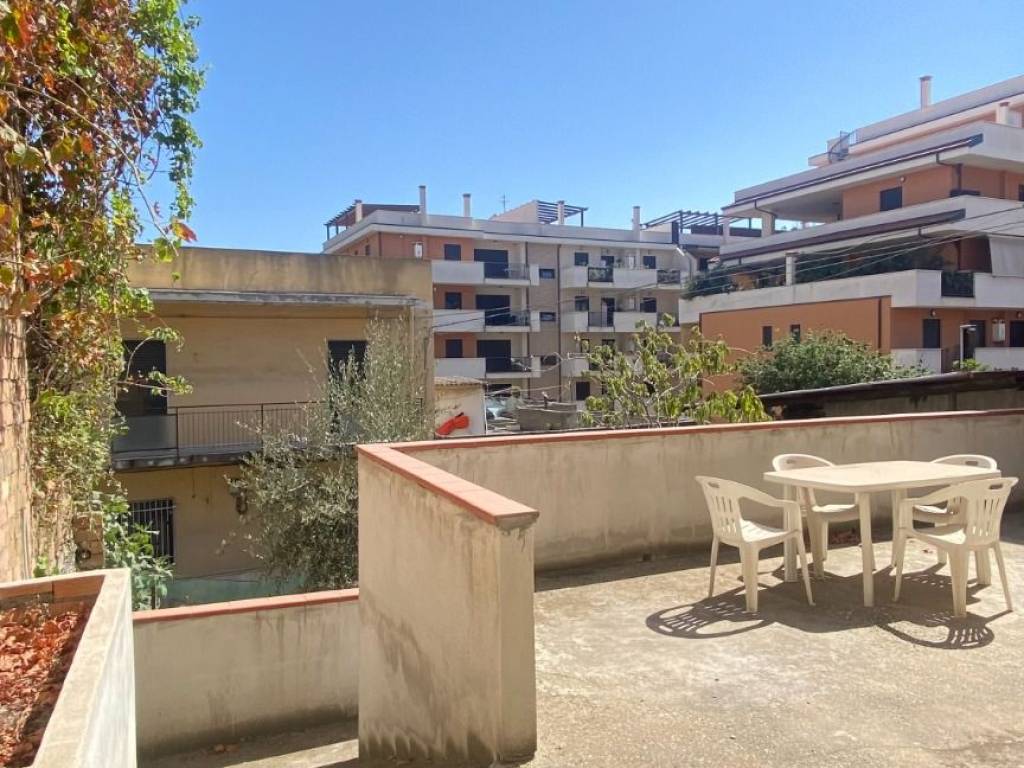 Casa indipendente a Reggio calabria in Via Spirito Santo, 289 - Foto 2