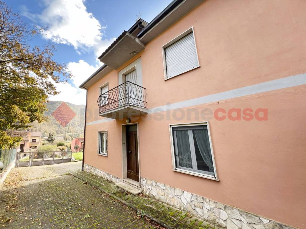 Casa indipendente a Rieti in via ss4 bis, 70 - Foto 4