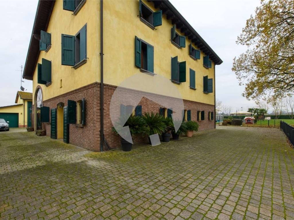 Villa a Reggio emilia in via Tirabassi, 31/1 - Foto 2