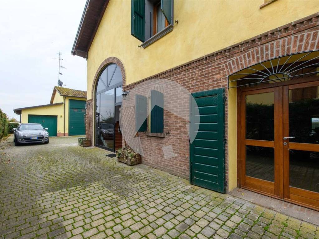 Villa a Reggio emilia in via Tirabassi, 31/1 - Foto 3