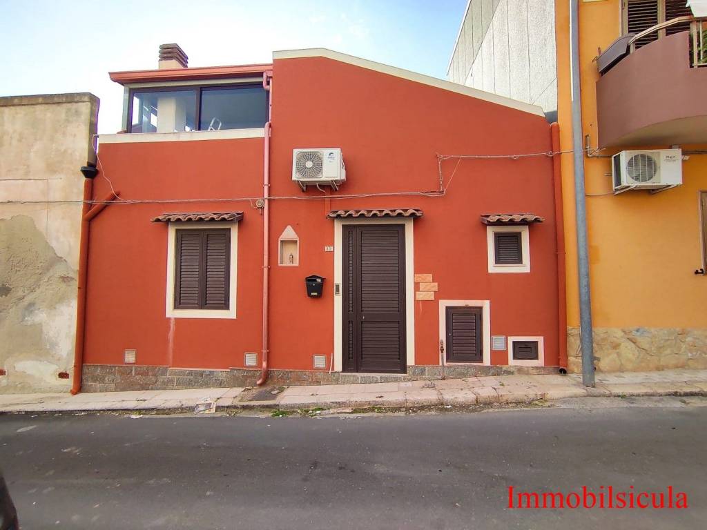 Casa indipendente a Ispica in Via Napoli - Foto 3