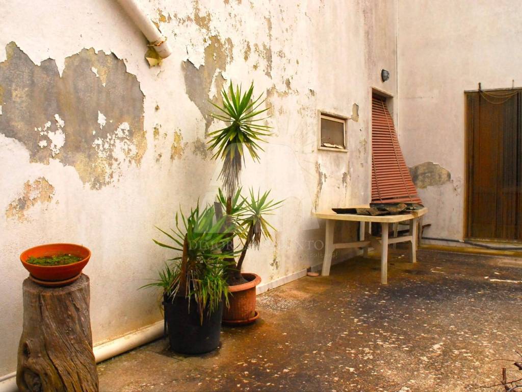 Casa indipendente a Salve in Via Girolamo Savonarola, 6 - Foto 4